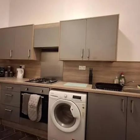 Flat 2 Grand Theatre Retreat Studio Apt Apartment *
